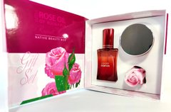 Комплект подарочный с маслом розы Regina Roses BioFresh (духи30мл/дн.кр40мл/гл.мыло бутон35гр)